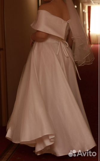 Свадебное платье 50-54 бу