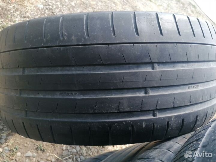 Kumho Ecsta PS91 245/40 R20 99Y