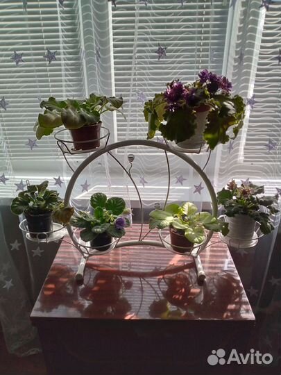 Подставка для цветов на подоконник