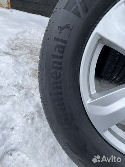 R17 Continental ComfortContact - 6 235/60, PCD 5x114.3 DIA 67.1