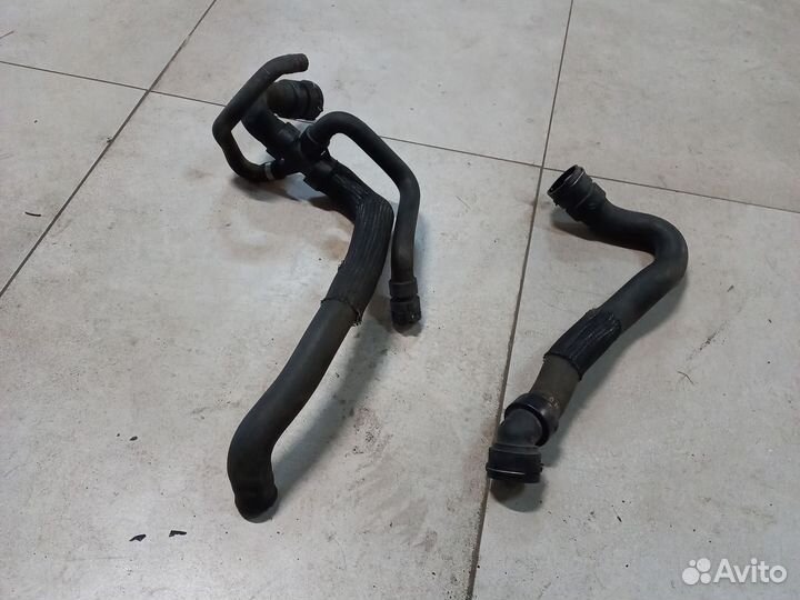 Шланг охлаждения двигателя Volvo XC60, XC70 2.4d