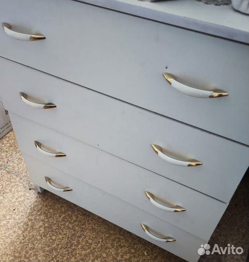 Шкаф+комод+столик с зеркалом в спальню+тумба прикр