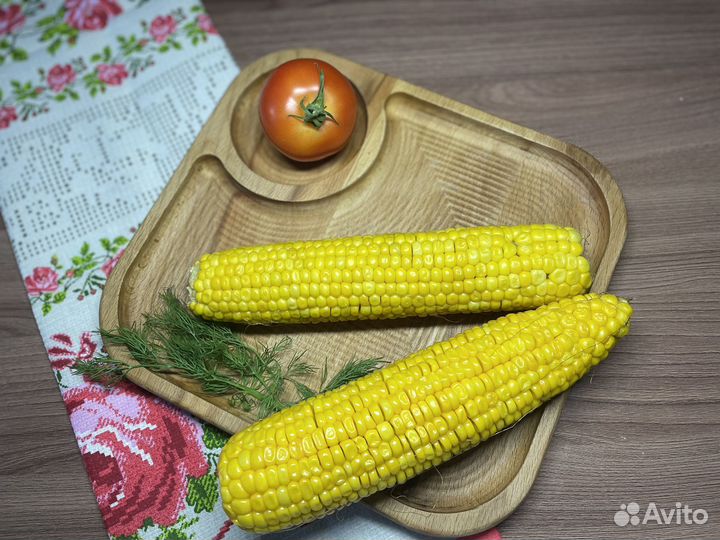 Менажница разделочная доска деревянная 270*270*25