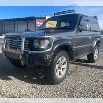 Mitsubishi Pajero 2.5 AT, 1992, 239 000 км, с пробегом, цена 295 000 руб.