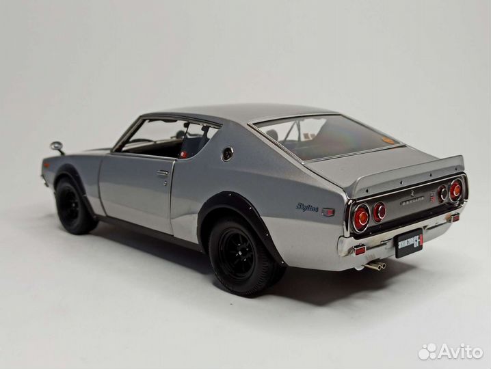 Nissan Skyline 2000 GT-R (kpgc110) 1:18 Kyosho