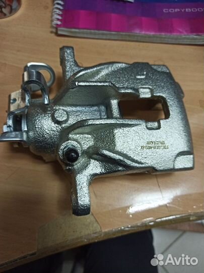 Суппорт задний левый Volkswagen Transporter T4