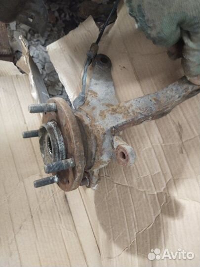 Поворотный кулак в сборе передний правый Hyundai