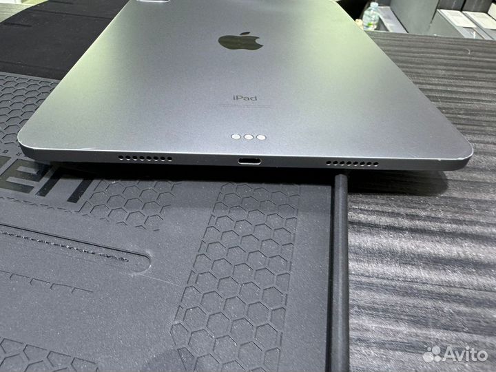 iPad pro 11 M1 wi-fi 256 gb space gray