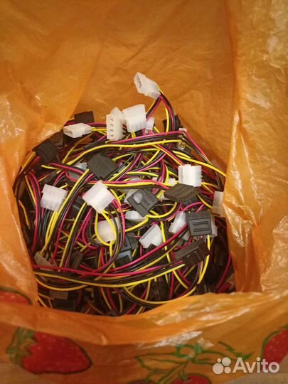 Кабель переходник Molex SATA