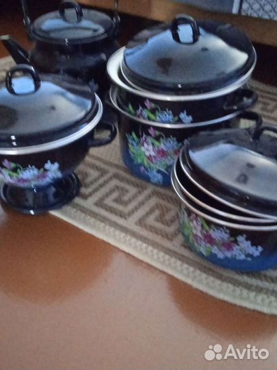 Набор эмалированной посуды