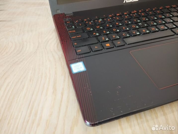 Asus K550VX i5-6300HQ/8Gb/ssd