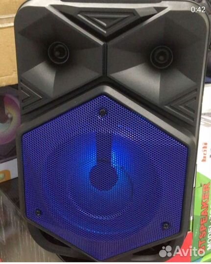 Колонка новая с микрофоном