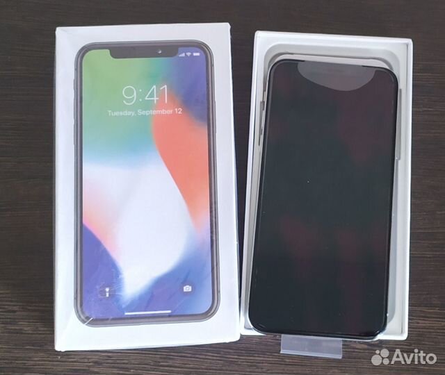 iPhone X, 256 ГБ