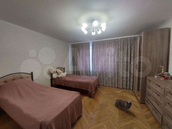 2-к. квартира, 56 м², 5/5 эт.