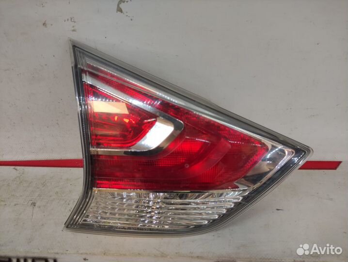 Фонарь левый в крышку Nissan X-trail t32 2014-2017