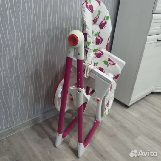 Стульчик для кормления capella