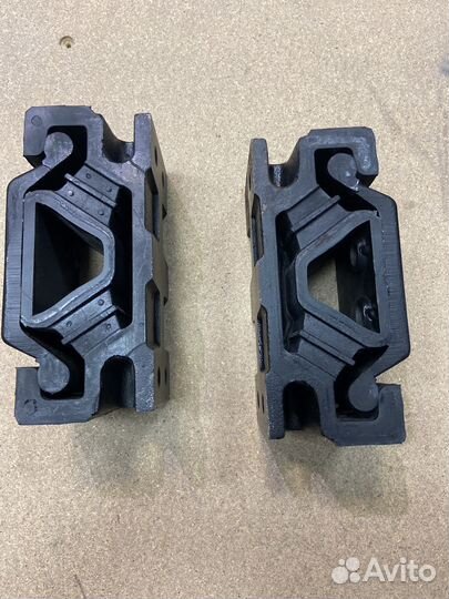 Подушка двигателя MB