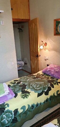 Комната 20 м² в 5-к., 1/2 эт.