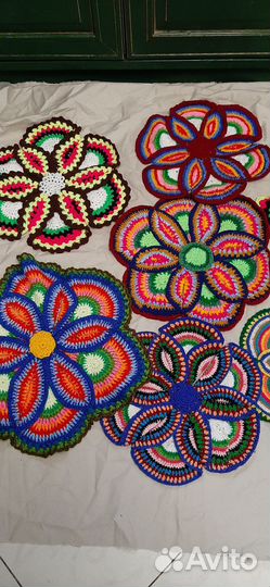 Вязаные коврики для стульев