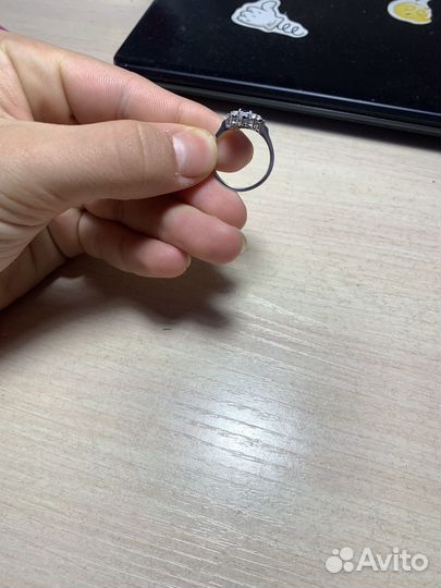 Серебряное кольцо