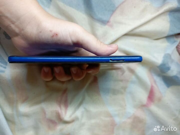 Xiaomi Redmi 8, 3/32 ГБ