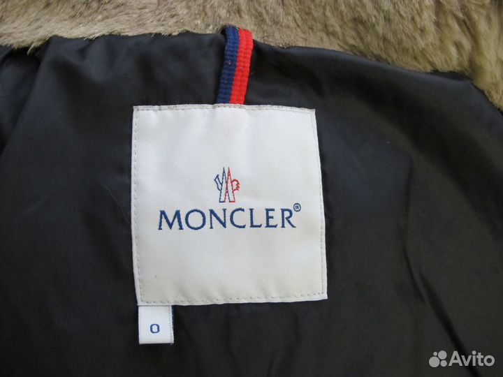 Moncler Куртка / Пуховик женский Оригинал