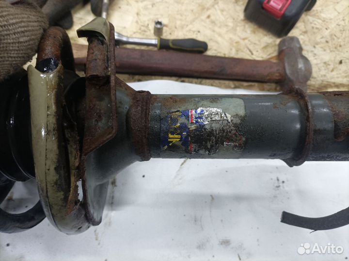 Передние стойки с пружинами Saab 9000 Рестайлинг