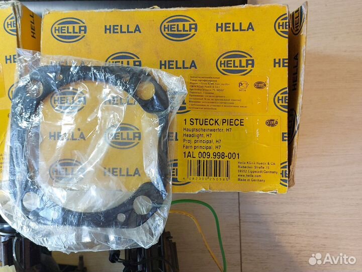 Фары Hella 1 AL 009.998-001. Модули бигалогенные