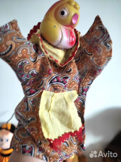 Ослик и другие участники кукольного театра