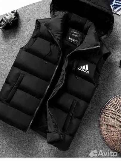 Жилет мужской Adidas новый