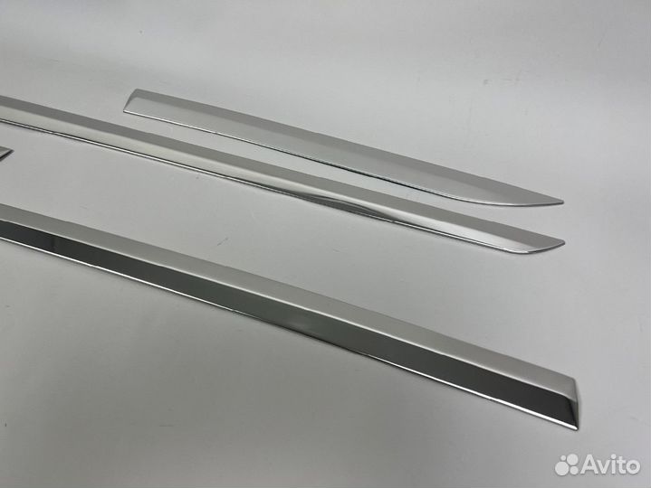 Молдинги дверей Nissan Qashqai с15г S2751