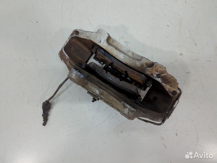 Суппорт правый передний Porsche Cayenne, 2005