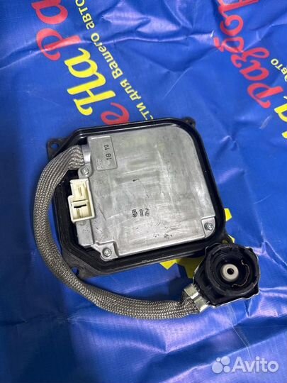 Блок розжига ксенона Toyota Camry (Xv40)