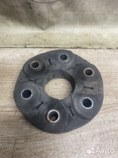 Муфта карданная Мерседес w209