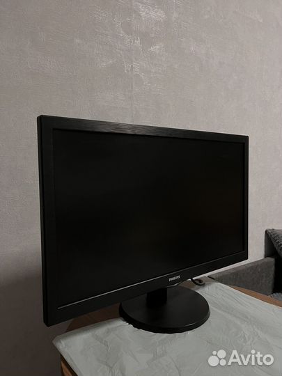 Монитор philips
