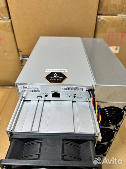 Asic майнер Antminer S19k pro 120т