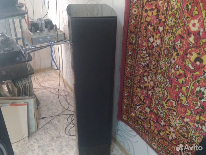 Акустика напольная Yamaha ns-777