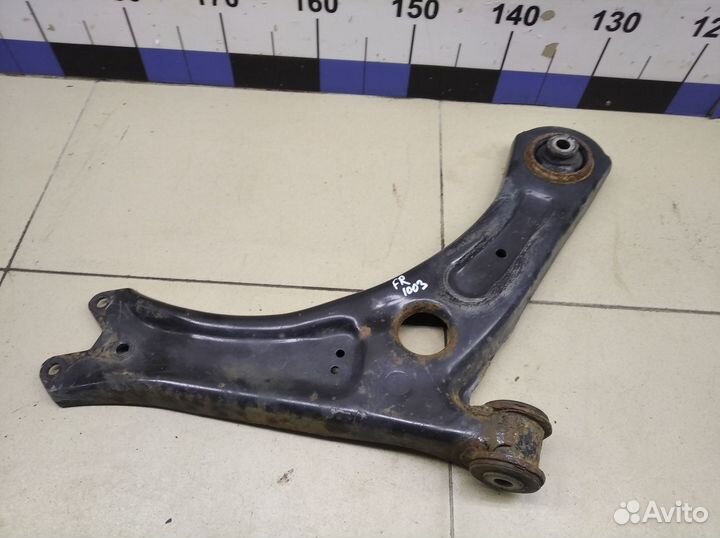 Рычаг передний правый Yeti 2009