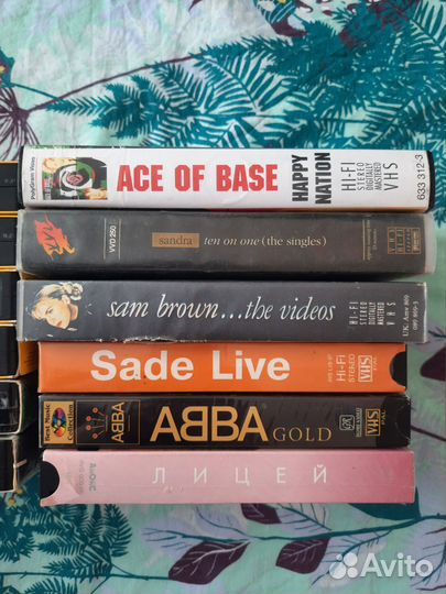 Музыкальные видеокассеты VHS 80-90х