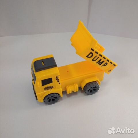Игрушечная машинка грузовик