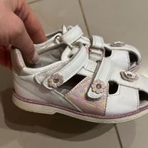 Сандалии детские 25