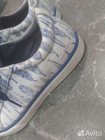 Кеды для девочки Clarks 34 и Bershka 35 размер