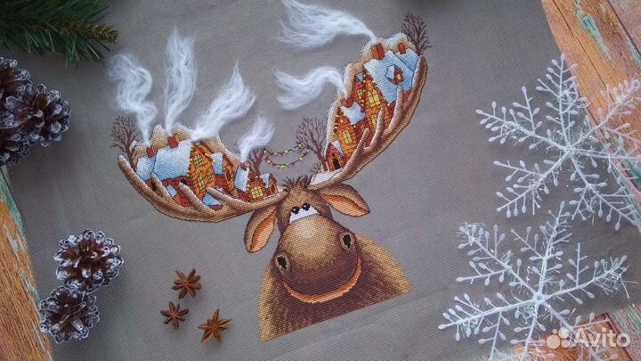 Картина вышитая крестом «Рождественский лось»