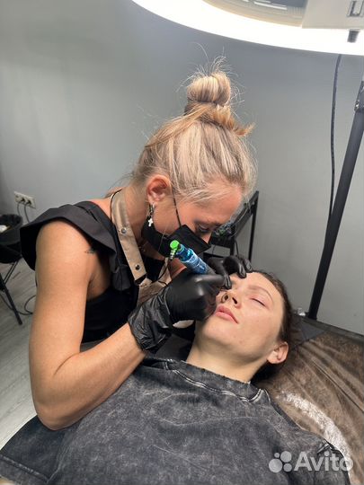 Мастер перманентного макияжа москва