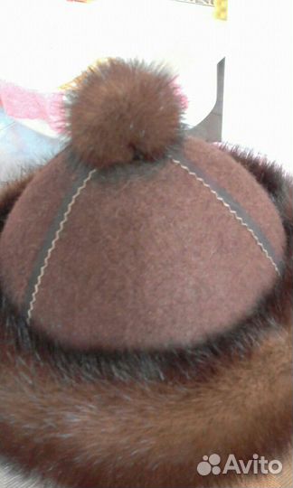 Шапка женская оригинальной модели