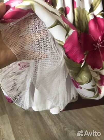 Платье праздничное