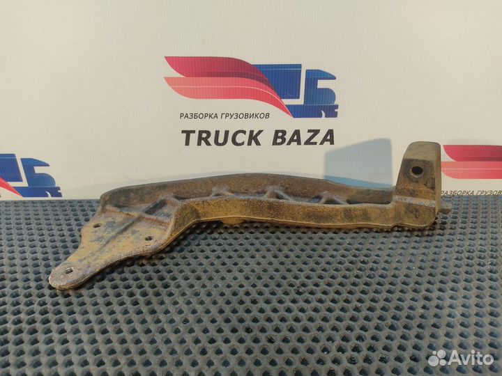 9406660431 Кронштейн подножки левый