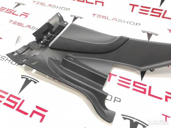 Накладка стойки С Tesla Model S 2012 1002536-08-B