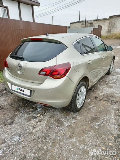 Opel Astra 1.6 AT, 2012, 140 000 км