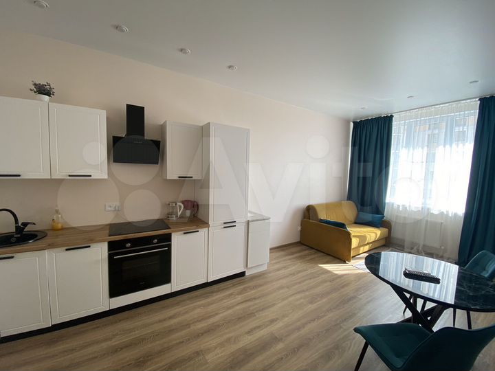 3-к. квартира, 68 м², 8/16 эт.